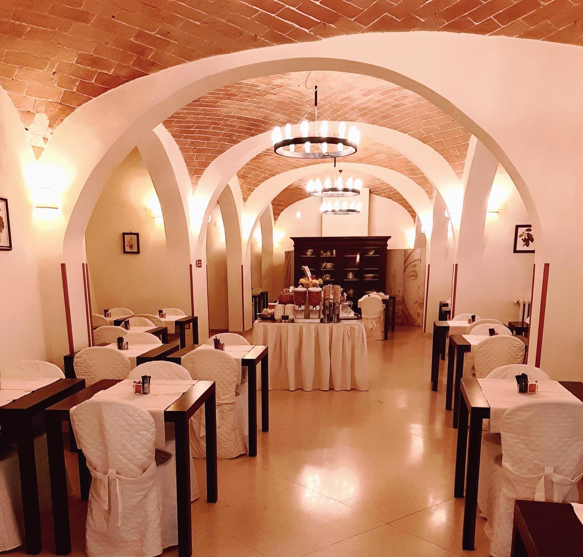 Hotel Alma Domus Siena Esterno foto