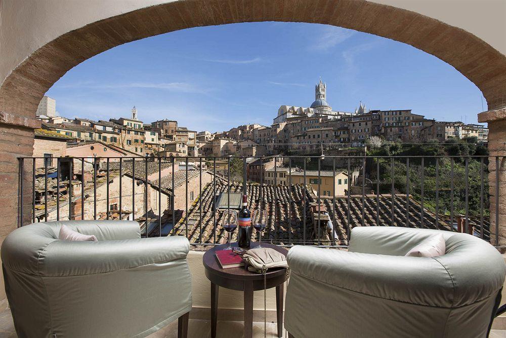 Hotel Alma Domus Siena Esterno foto