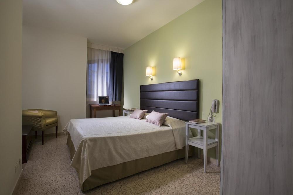 Hotel Alma Domus Siena Esterno foto
